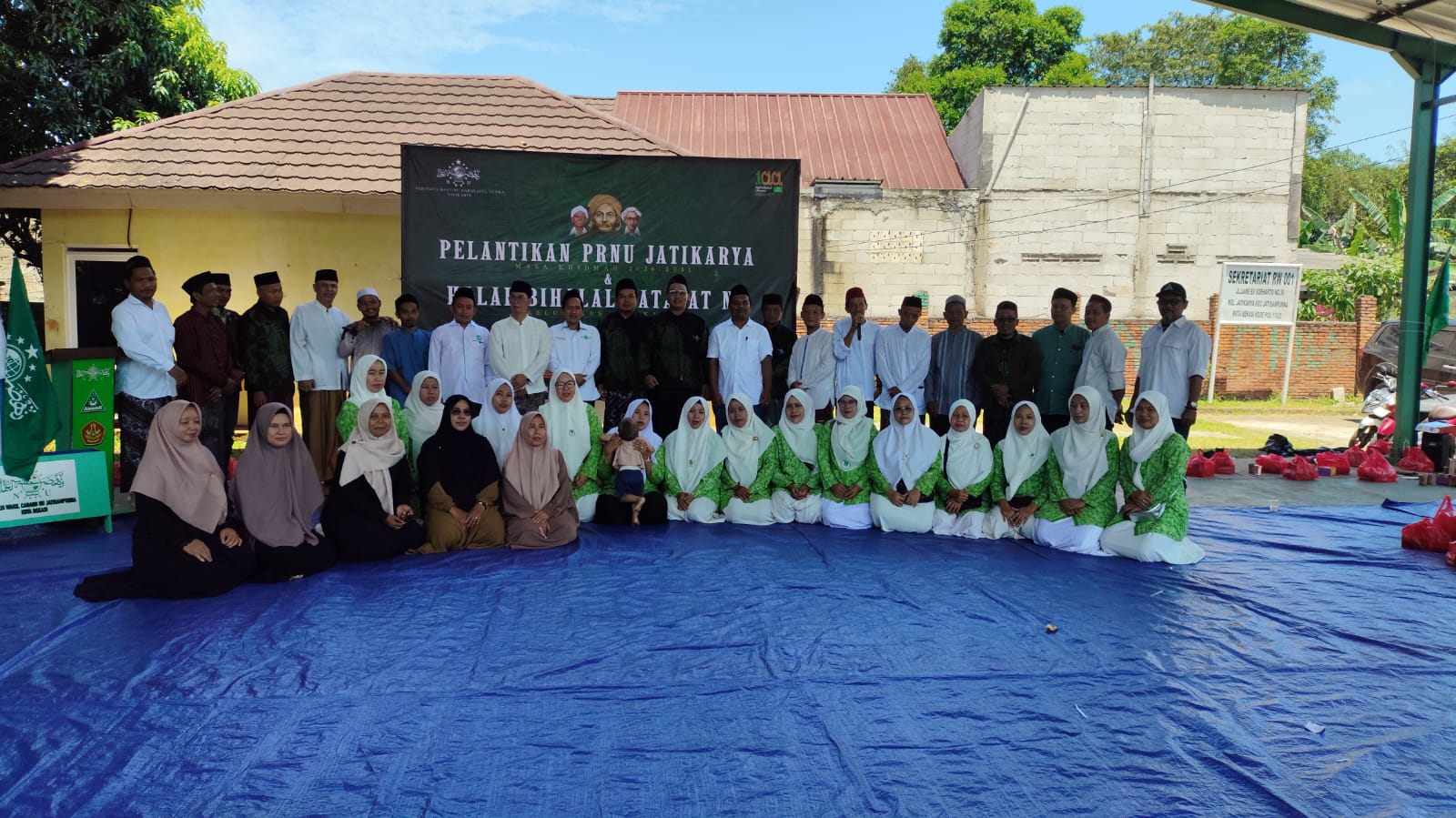 Pelantikan Ranting NU Jatikarya dan Halal Bihalal Fatayat NU Berlangsung Khidmat, Dorong Penguatan Dakwah, Kemandirian Ekonomi, hingga Pembinaan Anak Sejak Dini